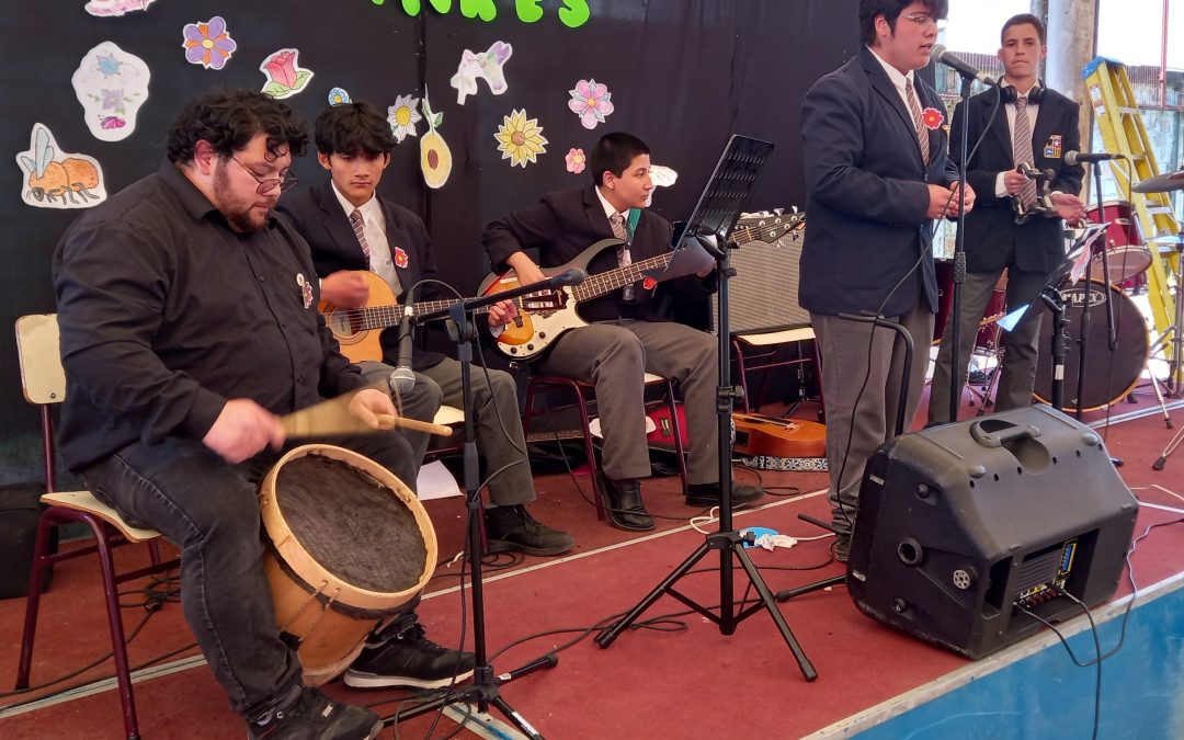 “Alumnos de Liceo Manuel  Montt participan en Fiesta de las Flores”