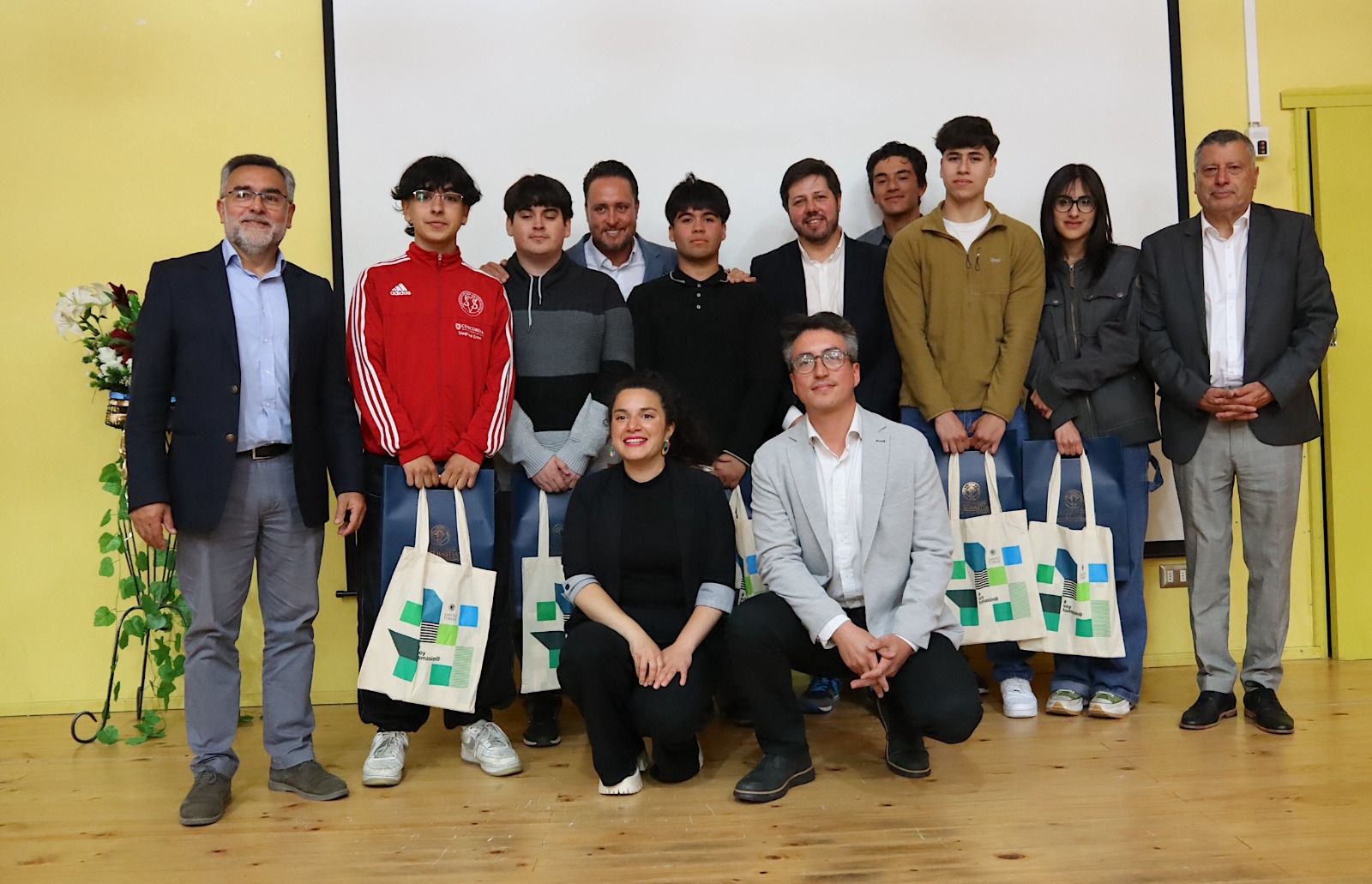 Alumnos obtuvieron puntajes destacados en la PAES