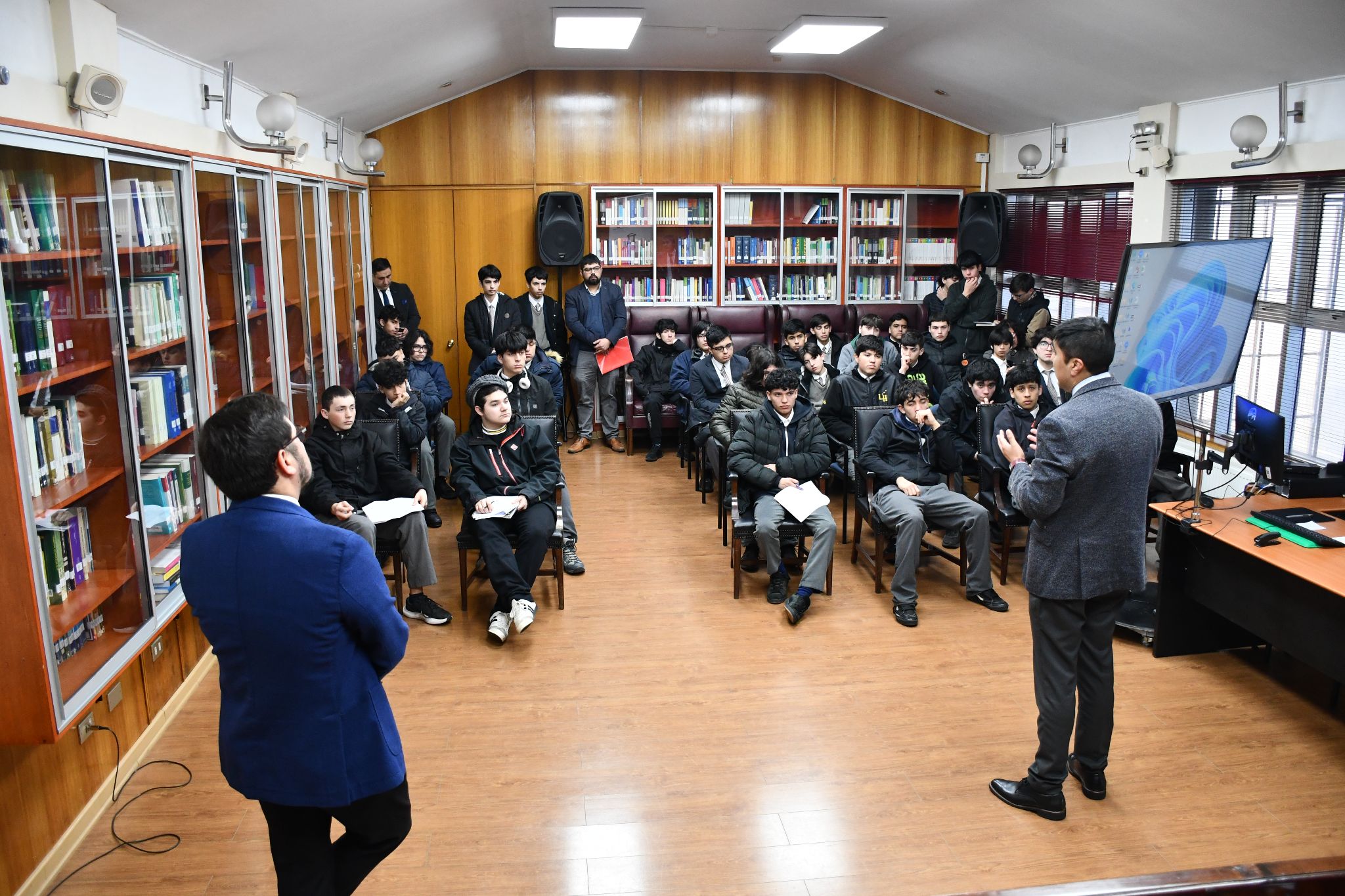 Más de cien estudiantes del Liceo de Hombres Manuel Montt conocieron la Corte de Apelaciones de Puerto Montt