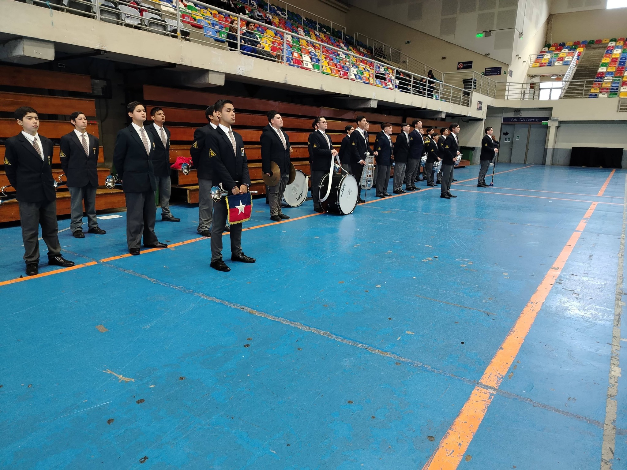 ¡Nuestra Banda de Guerra brilla en el Arena Puerto Montt!