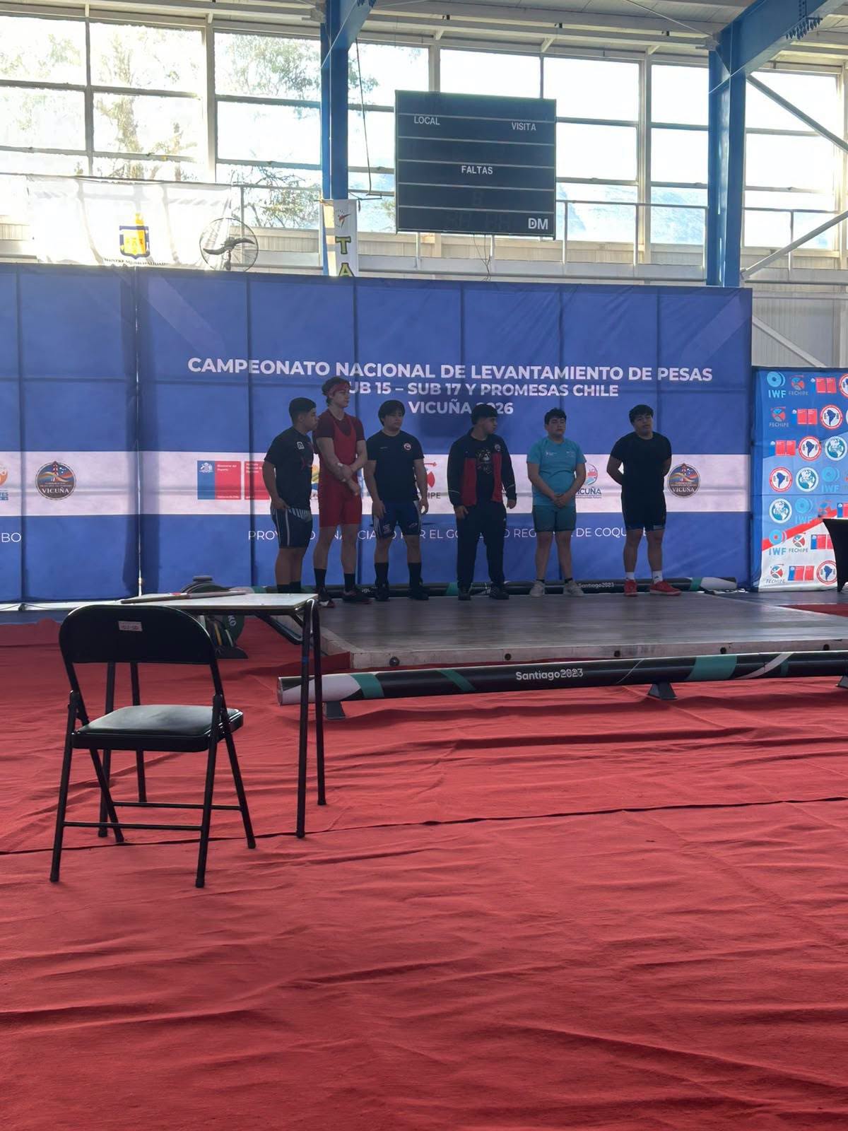 ¡Orgullo escolar en lo más alto!